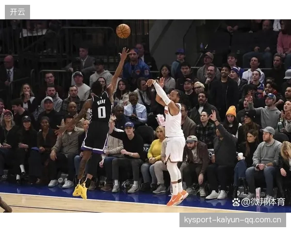 NBA尼克斯连续抢下关键前场球,节奏全面倒向纽约